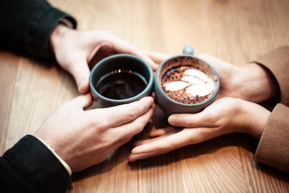 How to Make an Awesome First Impression on Your Date